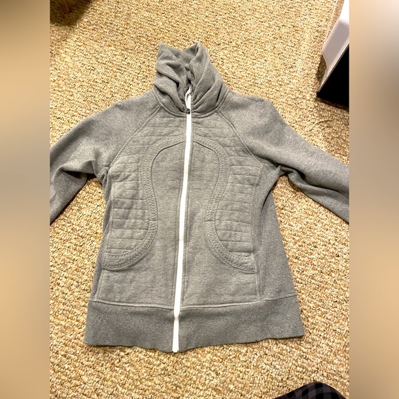 “old school” zip up sweater - Picture 1 of 1